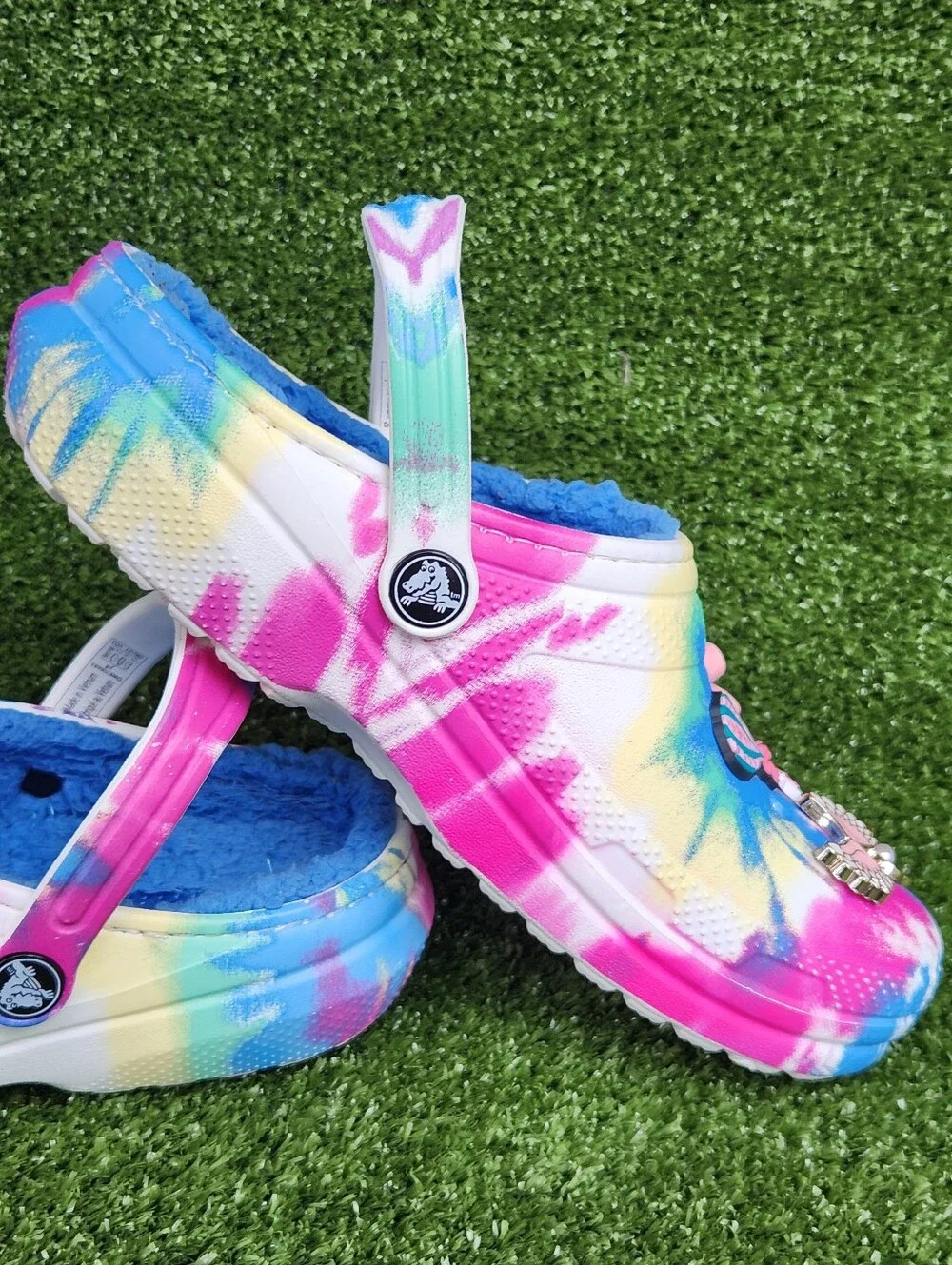 Crocs Big Girls Classic Lined Graphic Clogs Comfy With Jibbitzs Included Size J4